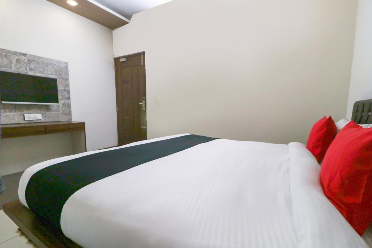 Townhouse 765 The Grace Hotel Patiāla Esterno foto